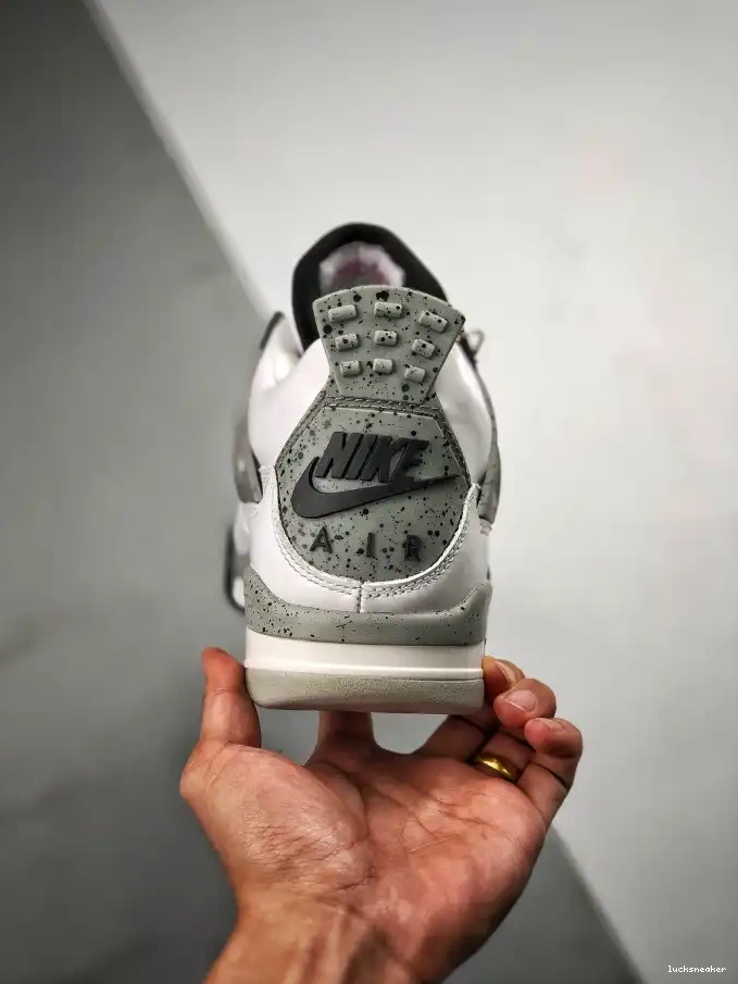 Reps LUCY (nike) Jordan OG Cement White 840606-192 4 Air 0516